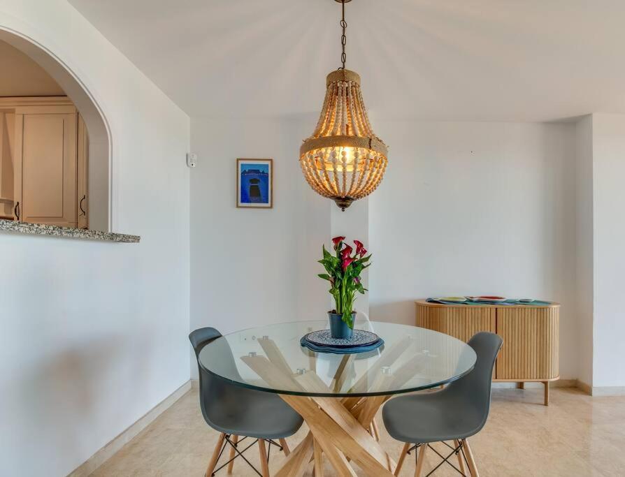 Beachfront Townhouse Estepona Exterior photo