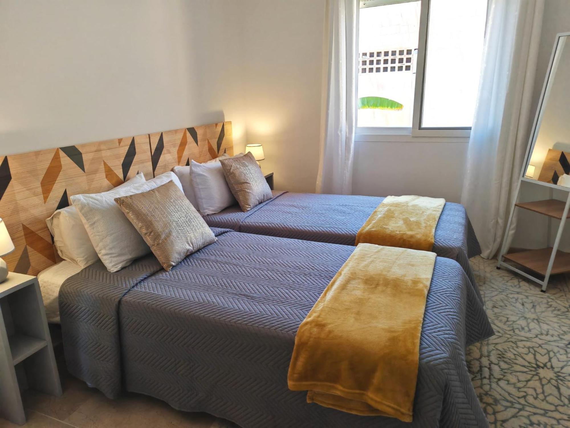 Beachfront Townhouse Estepona Exterior photo